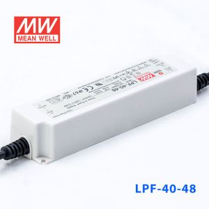 LPF-40-48  40W  48V 0.84A  恒压+恒流有PFC高效率塑壳IP67防水LED电源