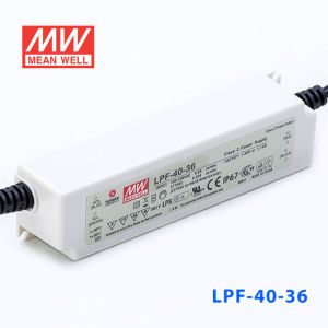 LPF-40-36  40W  36V 1.12A  恒压+恒流有PFC高效率塑壳IP67防水LED电源