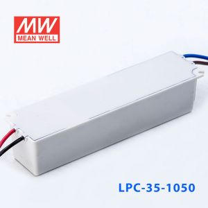 LPC-35-1050 35W 1050mA恒流输出明纬牌IP67防水塑壳LED电源