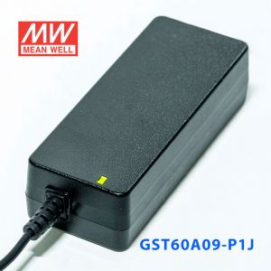 GST60A09-P1J 54W 9V6A高效能低空载损耗绿色节能桌上型适配器