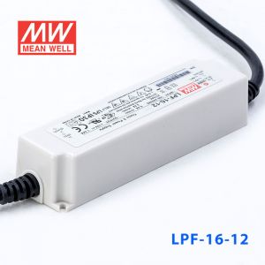 LPF-16-12  16W 12V 1.34A  恒压+恒流有PFC高效率塑壳IP30防水LED电源