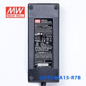 GST220A15-R7B 201W 15V13.4A高效能低空载损耗绿色节能桌上型适配器