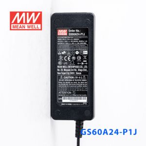 GS60A24-P1J 60W 24V2.5A 输出绿色能源明纬电源适配器(三线插口)