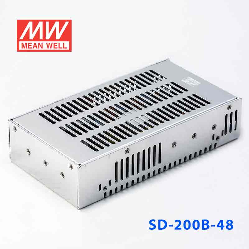 SD-200B-48  200W  19~36V 输入 48V 4.2A  输出有外壳明纬DC-DC转换电源