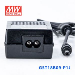 GST18B09-P1J  18W 9V2A高效能低空载损耗绿色节能桌上型适配器