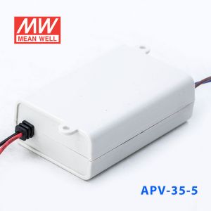 APV-35-5    35W    5V   5A 明纬牌恒压输出防水塑壳LED照明电源  