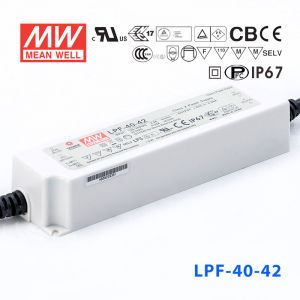 LPF-40-42  40W  42V 0.96A  恒压+恒流有PFC高效率塑壳IP67防水LED电源