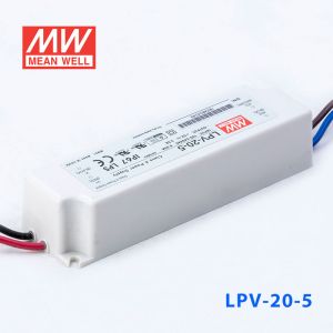 LPV-20-5   20W    5V   3A 明纬牌恒压输出IP67防水塑壳LED照明电源