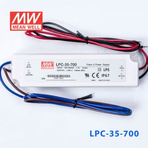 LPC-35-700 35W 700mA恒流输出明纬牌IP67防水塑壳LED电源