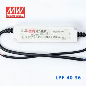 LPF-40-36  40W  36V 1.12A  恒压+恒流有PFC高效率塑壳IP67防水LED电源