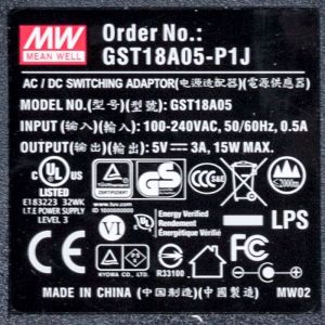 GST18A05-P1J  15W 5V3A高效能低空载损耗绿色节能桌上型适配器