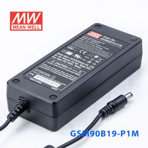 GSM90B19-P1M 90W 19V4.74A输出明纬高能效医疗型外置桌面型电源适配器