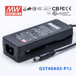 GST40A05-P1J 25W 5V5A高效能低空载损耗绿色节能桌上型适配器