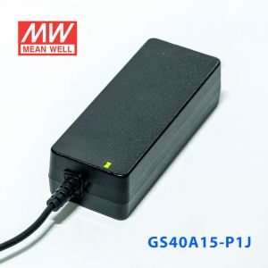 GS40A15-P1J 40W 15V2.67A 输出绿色能源明纬电源适配器(三线插口)