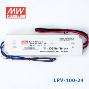 LPV-100-24   100W   24V   4.2A 明纬牌恒压输出IP67防水塑壳LED照明电源