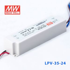 LPV-35-24    35W    24V   1.5A明纬牌恒压输出IP67防水塑壳LED照明电源