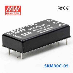 SKM30C-05  30W  36~75V  输入 5V 6A 单路稳压输出明纬DC-DC转换模块电源