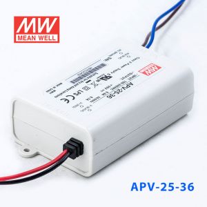 APV-25-36    25W    36V   0.7A 明纬牌恒压输出防水塑壳LED照明电源 