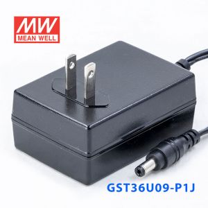 GST36U09-P1J 28W 9V3.11A高效能低空载损耗绿色节能美规适配器