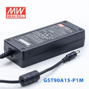 GST90A15-P1M 90W 15V6A高效能低空载损耗绿色节能桌上型适配器