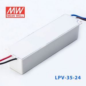 LPV-35-24    35W    24V   1.5A明纬牌恒压输出IP67防水塑壳LED照明电源