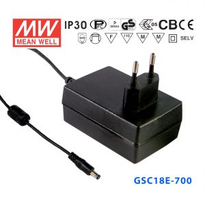 GSC18E-700   18W   13~26V 700mA 恒流输出带PFC功能塑壳墙插型LED专用适配器电源