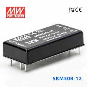 SKM30B-12  30W  18~36V 输入 12V 2.5A 单路稳压输出明纬DC-DC转换模块电源