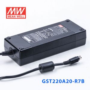 GST220A20-R7B 220W 20V11A高效能低空载损耗绿色节能桌上型适配器