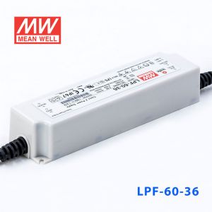 LPF-60-36  60W  36V 1.67A  恒压+恒流有PFC高效率塑壳IP67防水LED电源